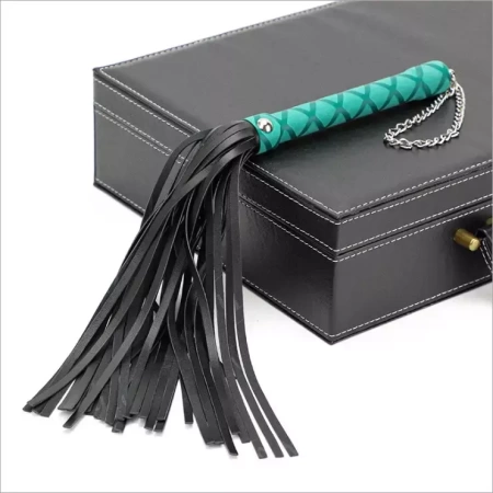 Стильная плетка из мягкой эко кожи